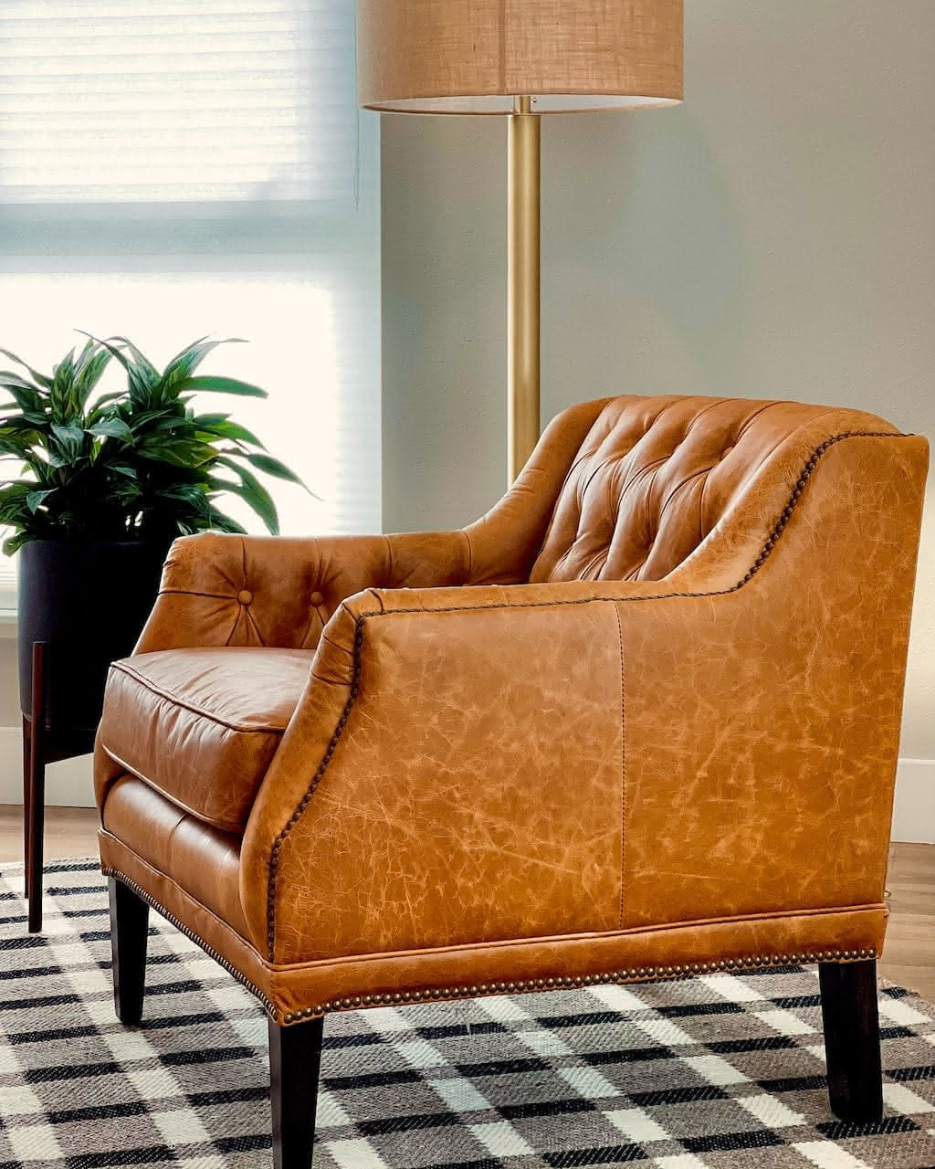Eleganter brauner Ledersessel